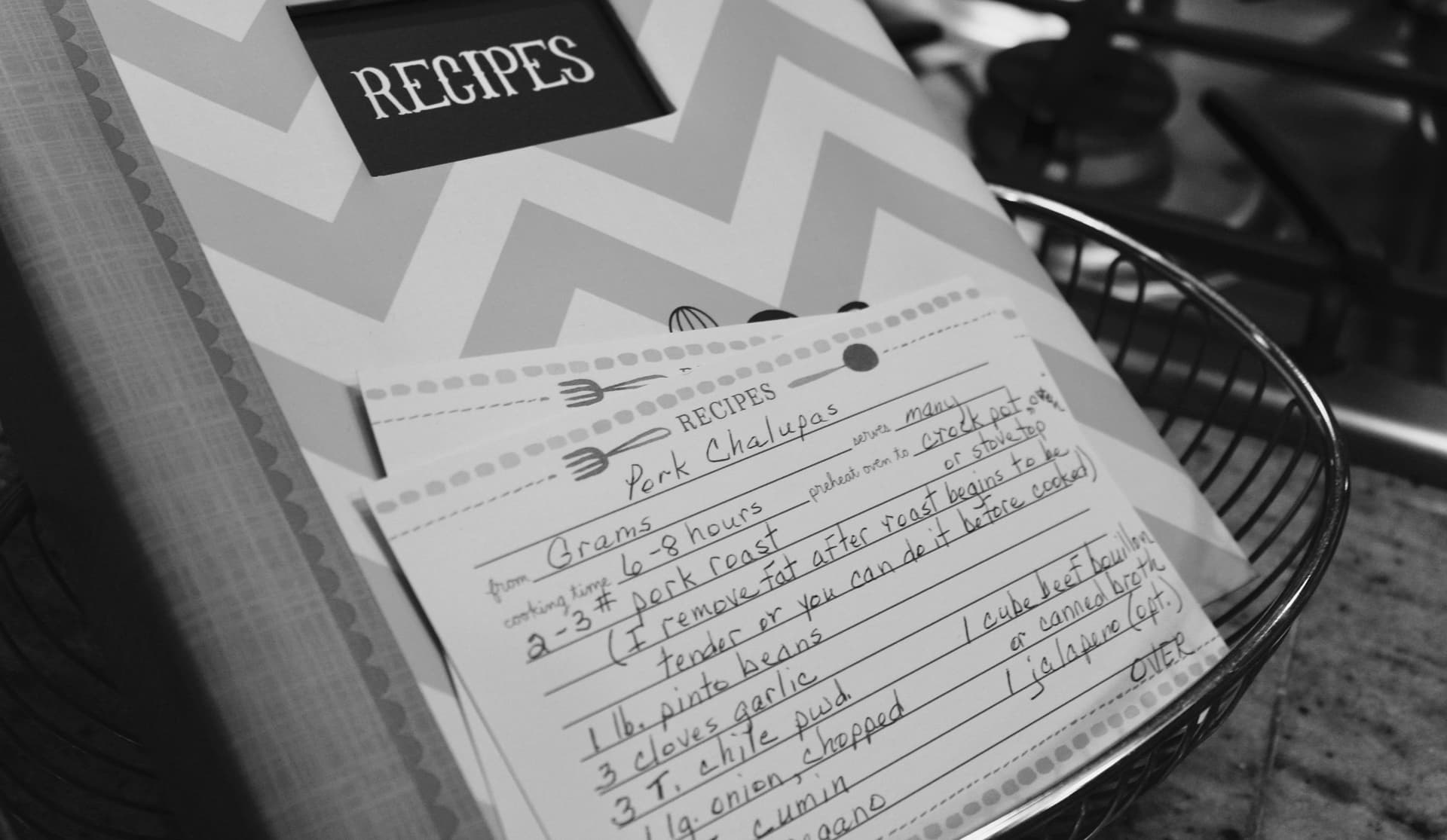 Picture of a hand written recipe in a sheet of paper
